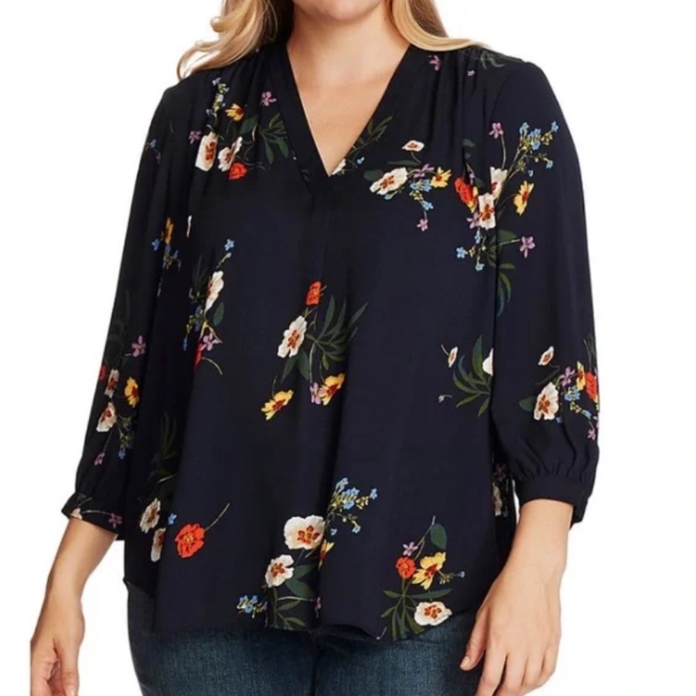 Like New Vince Camuto Floral Blouse